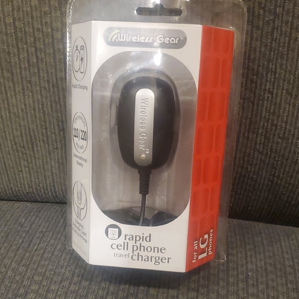 LG Wireless Gear Black and Silver Travel Charger NWT